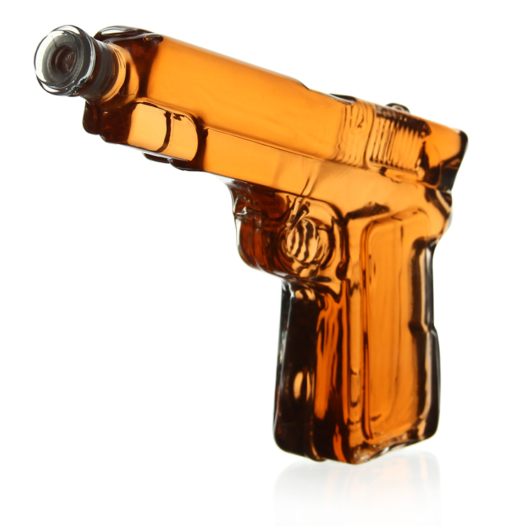 glass gun shaped glass bottles/unique shaped wine glass bottles/shaped liquor bottles Whiskey Gun Decanter