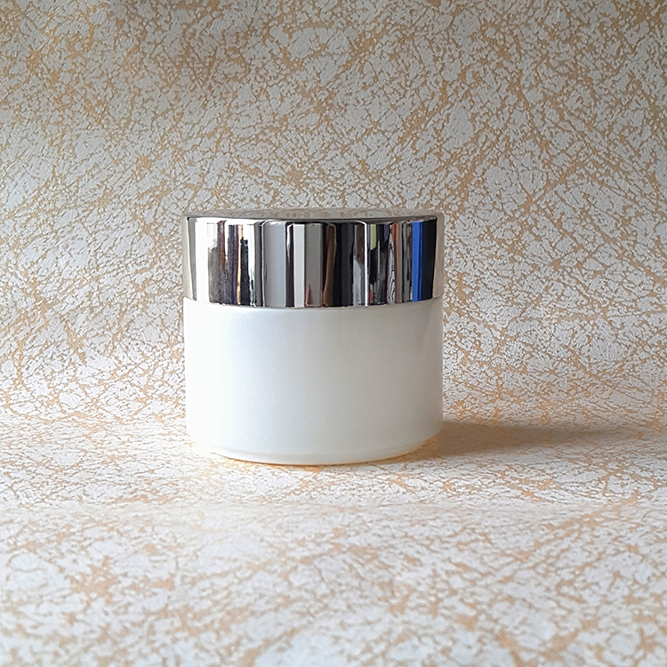 gold aluminum lids custom white glass cosmetic packaging jar 100ml