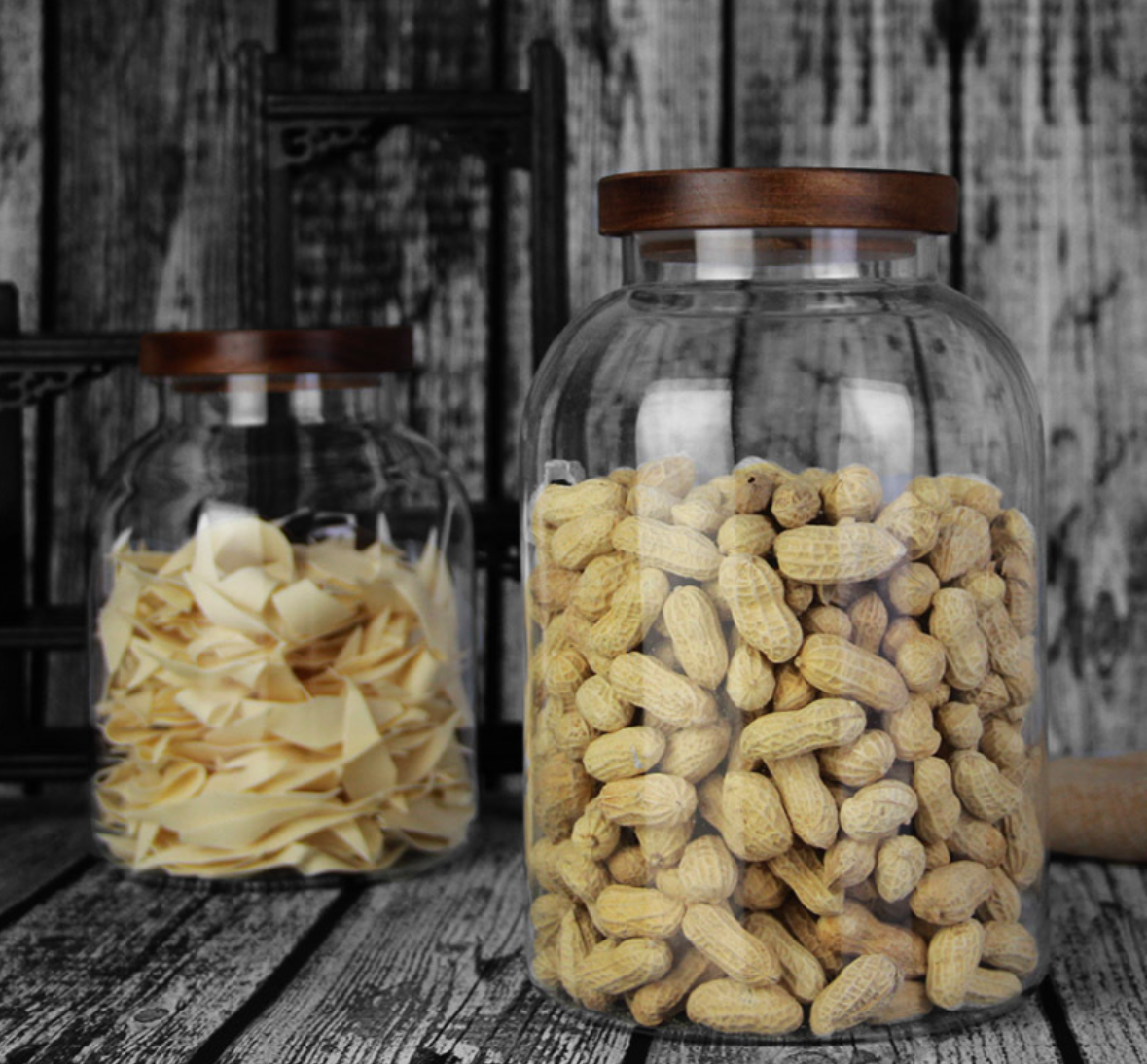 high borosilicate airtight glass jar with acacia wood lid