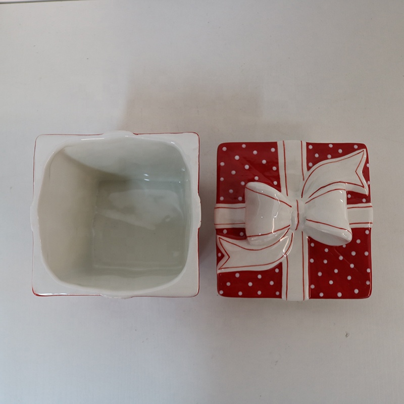 high class custom handmade Europe style Christmas red gift pattern ceramic jar indoor gifts home decorations