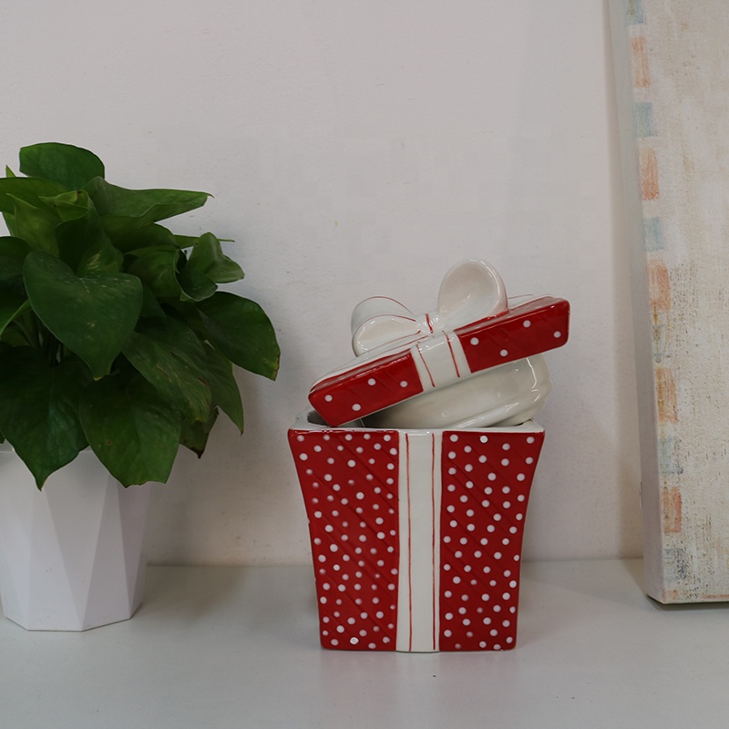 high class custom handmade Europe style Christmas red gift pattern ceramic jar indoor gifts home decorations