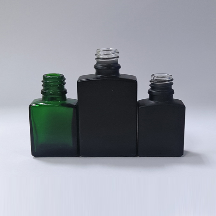 high quality 30 ml spray bottle frosted black 15ml 30ml glass bottle with pump atomizer for perfume