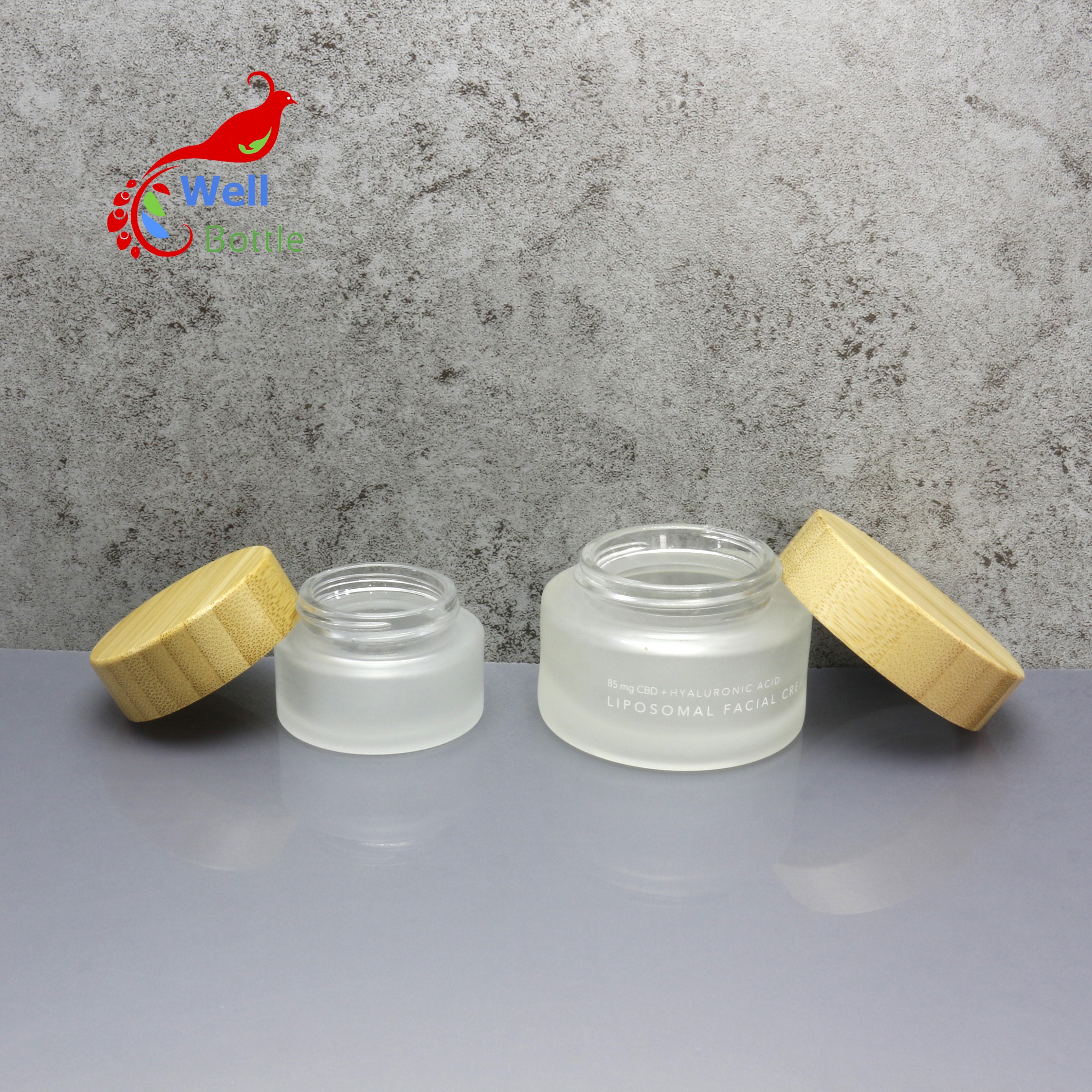 high quality 30g 50g clear frosted green blue glass cosmetic jar with bamboo lid BJ-610C
