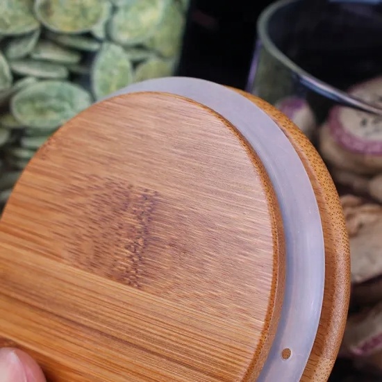 high quality borosilicate glass storage jar with bamboo lid