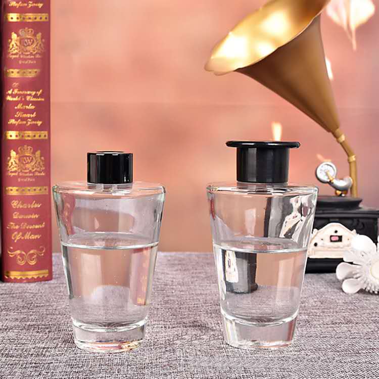 high quality glass diffuser bottle 100ml 200ml reed diffuser bottle room air freshener bottle refillable perfume container