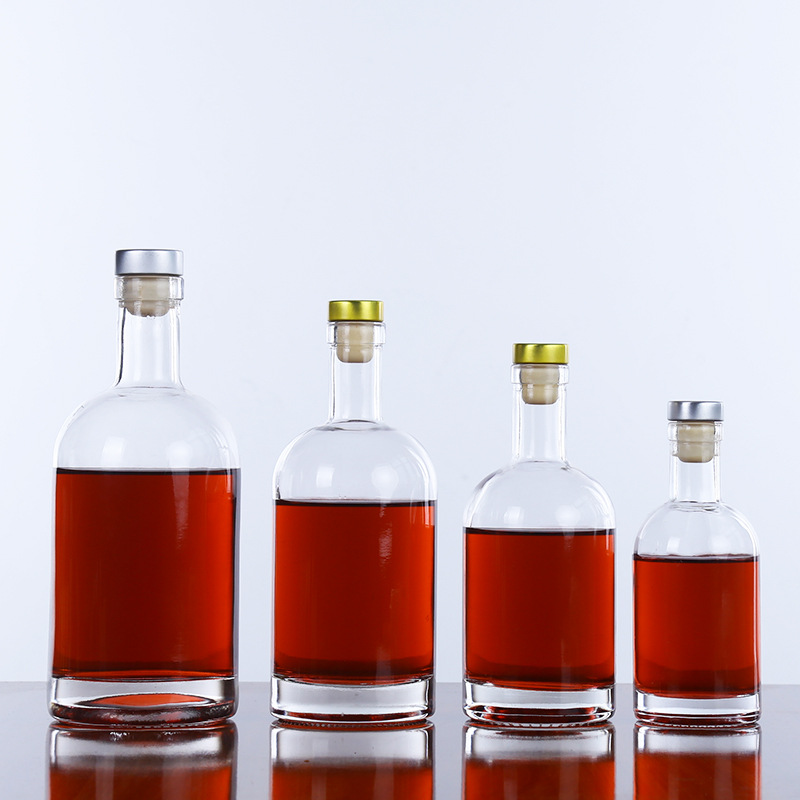high quality glass  vodka  bottle with rum cork Gin liquor