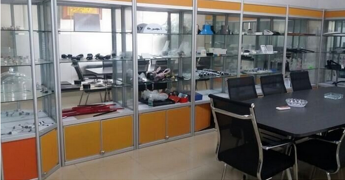 hot promotional 5L 10L 15L 20L high quality large wine storage jar with lid,glass masonbottle with lid plum wine