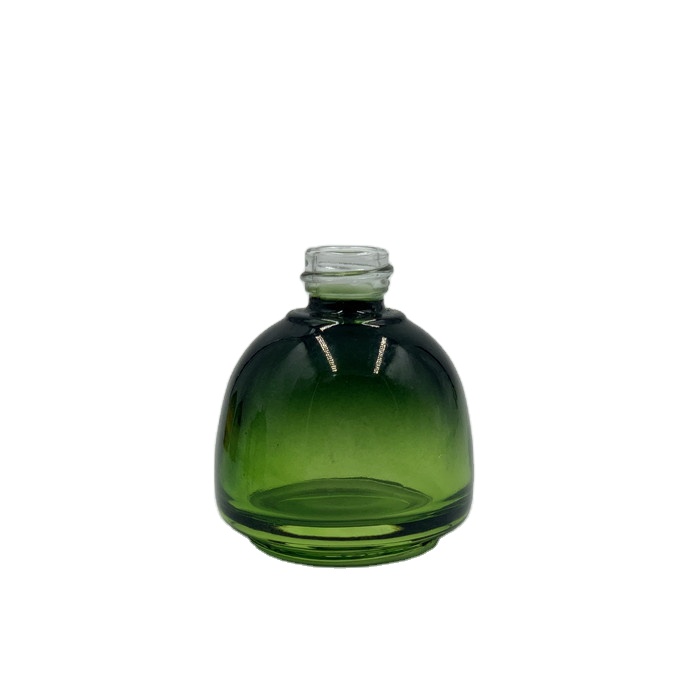 hot sale 2020 new design cosmetic 30ml essential oil bottle glass with cap