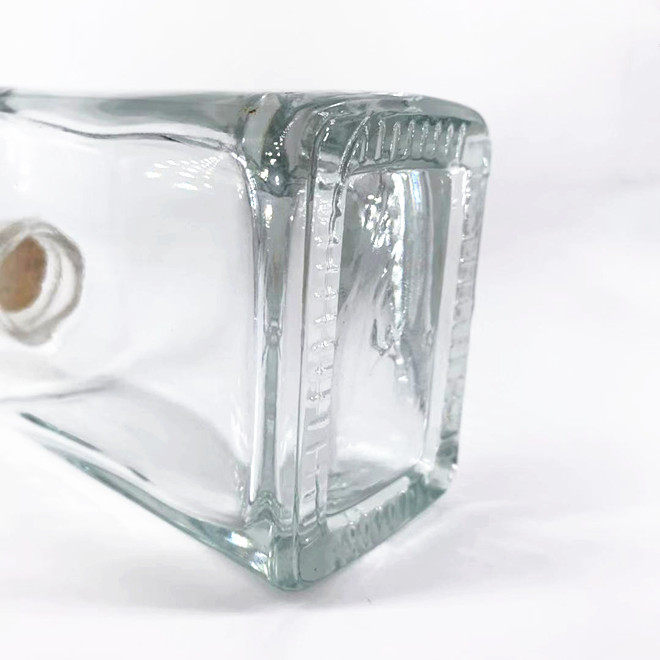 hot sale 300ml high flint square shape glass juice bottle beverage liquor bottle with cork