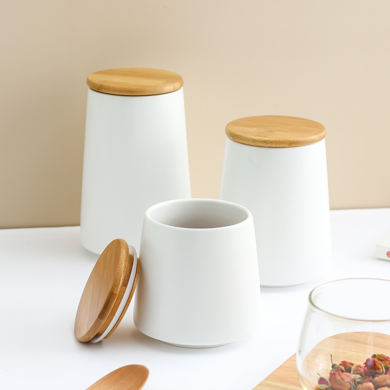 hot sale Ceramics dampproof storage bottles & jars with lids durable & tight seal