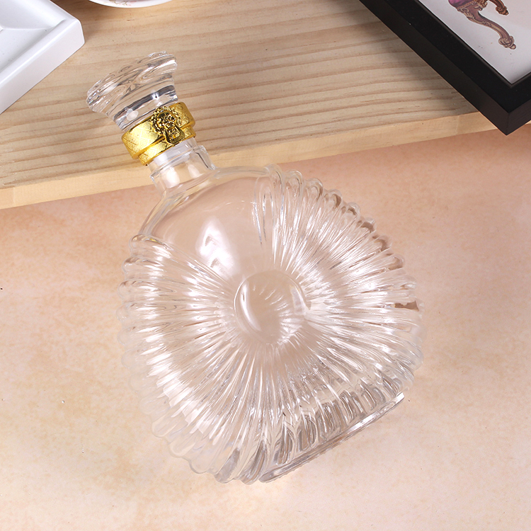 hot sale Fancy Alcohol glass Bottle for Beverage Liquor Whiskey