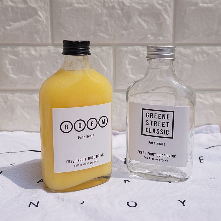 hot selling cold press juice bottle screw cap Glass coffee bottle rum bottle for kombucha