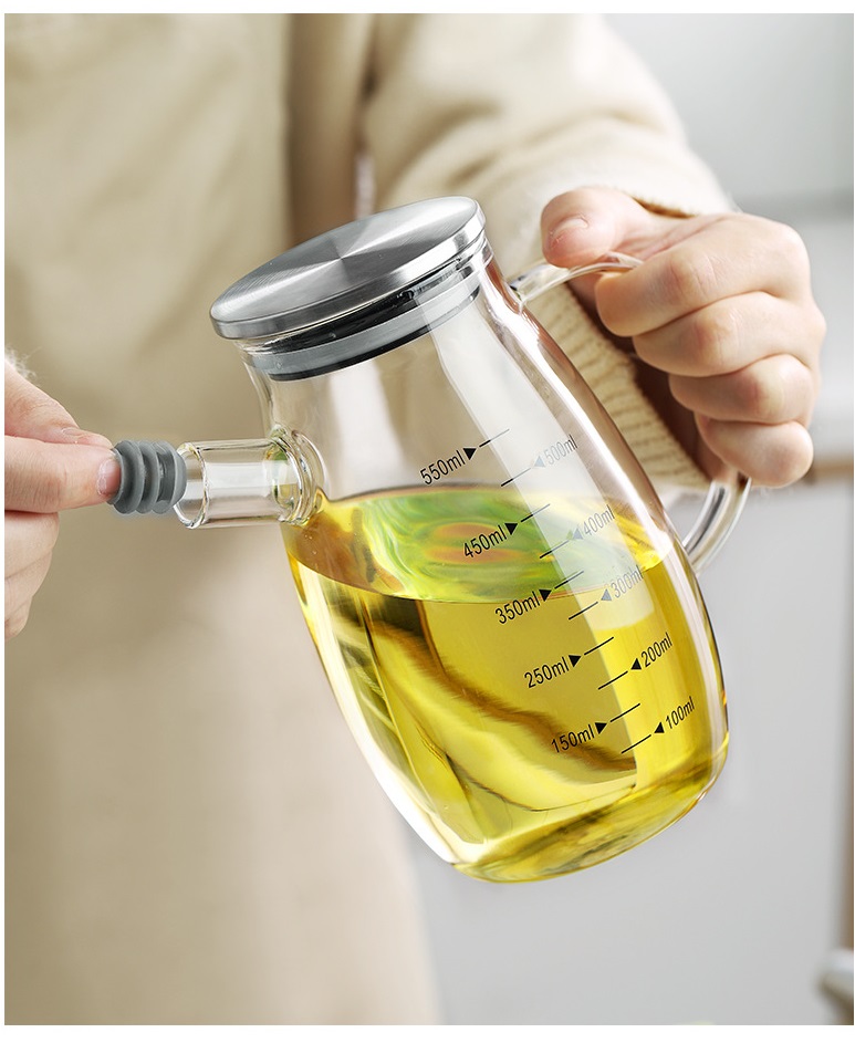 kitchen controlled round core cooking oil glass bottle with steel lid