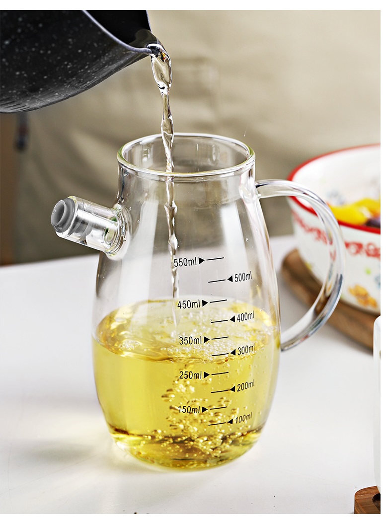 kitchen controlled round core cooking oil glass bottle with steel lid