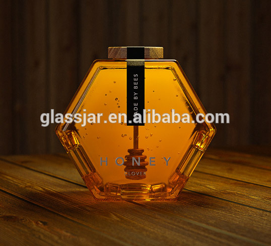 lovely glass honey jar with wooden cap