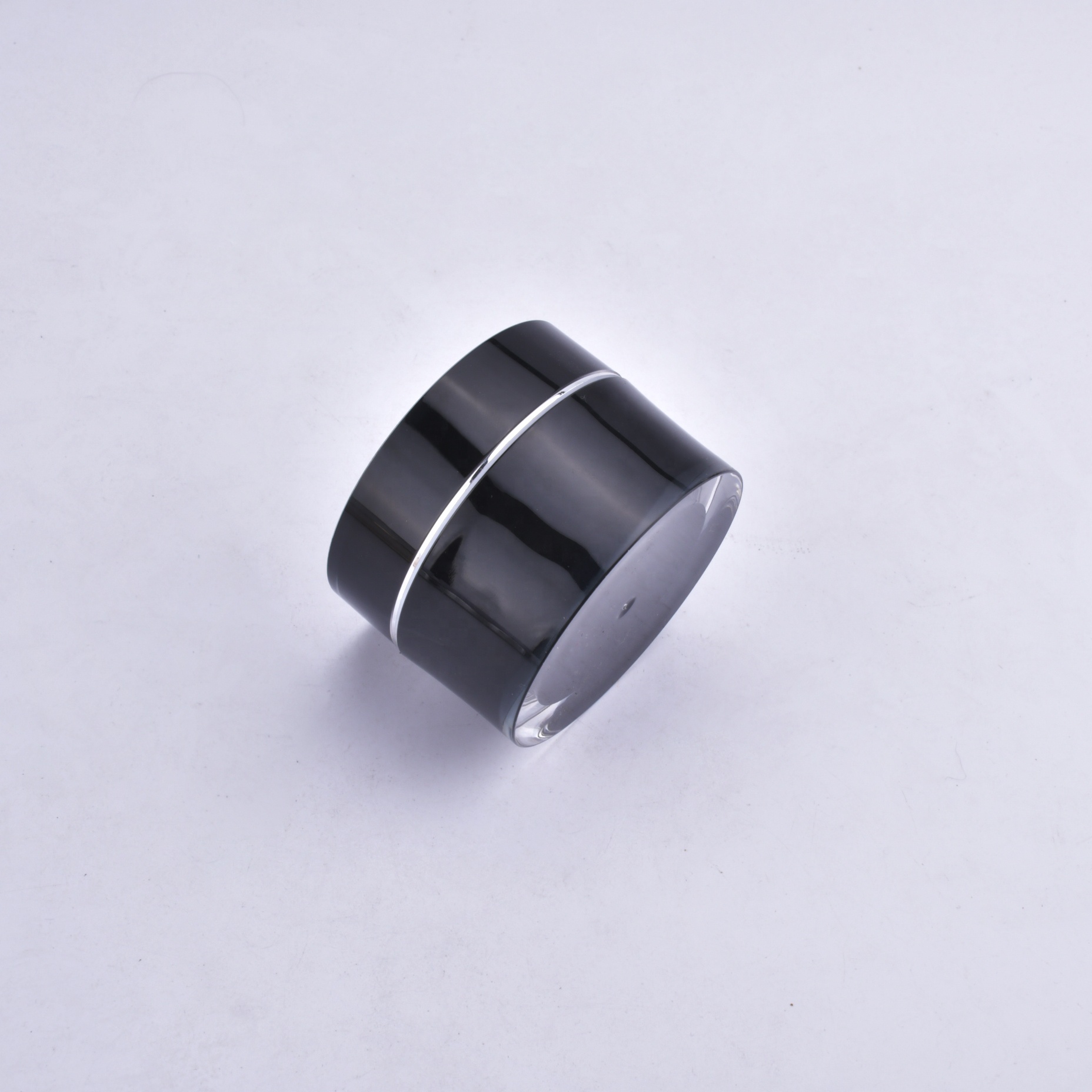 low moq in stock shiny cream jar round skincare containers 15g