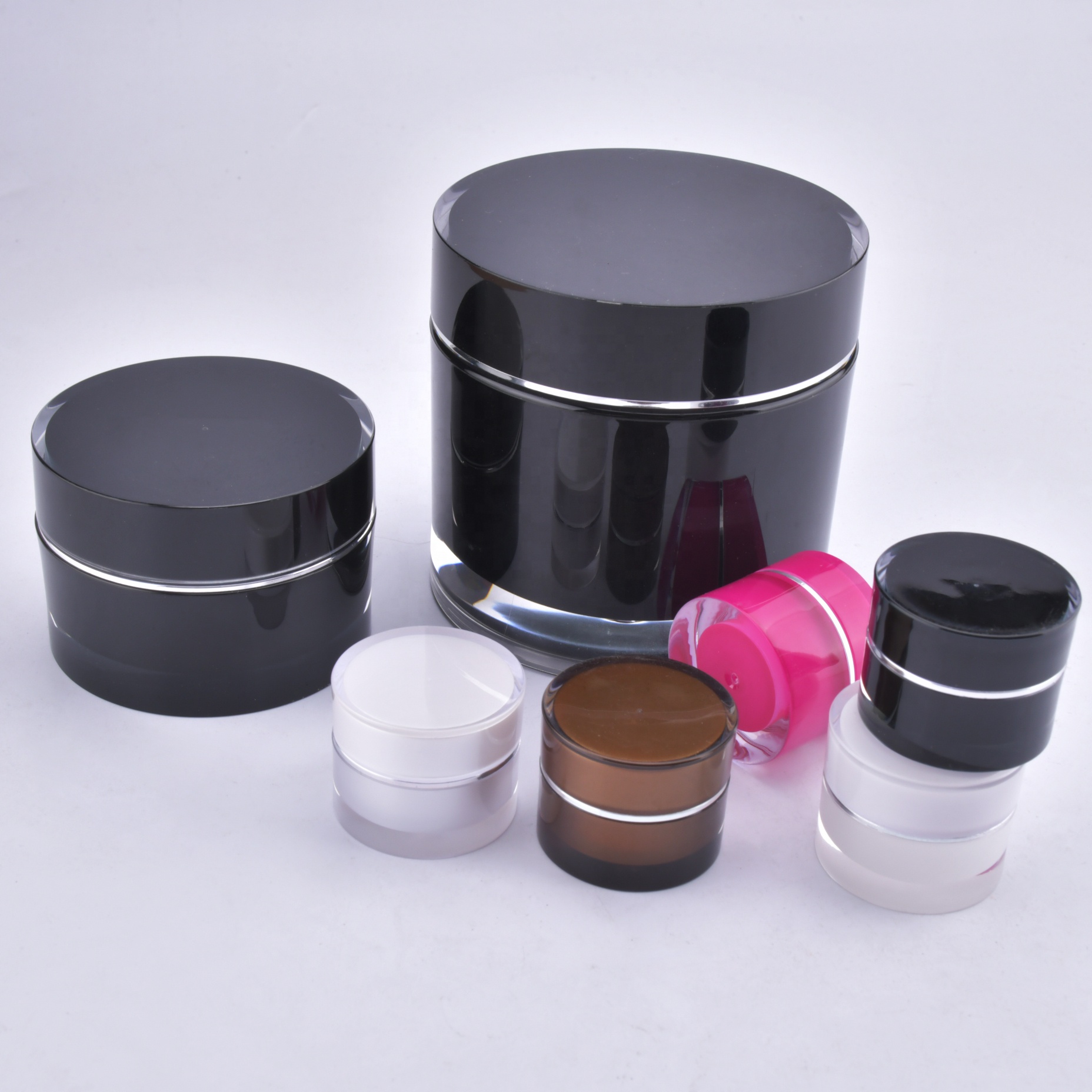low moq in stock shiny cream jar round skincare containers 15g