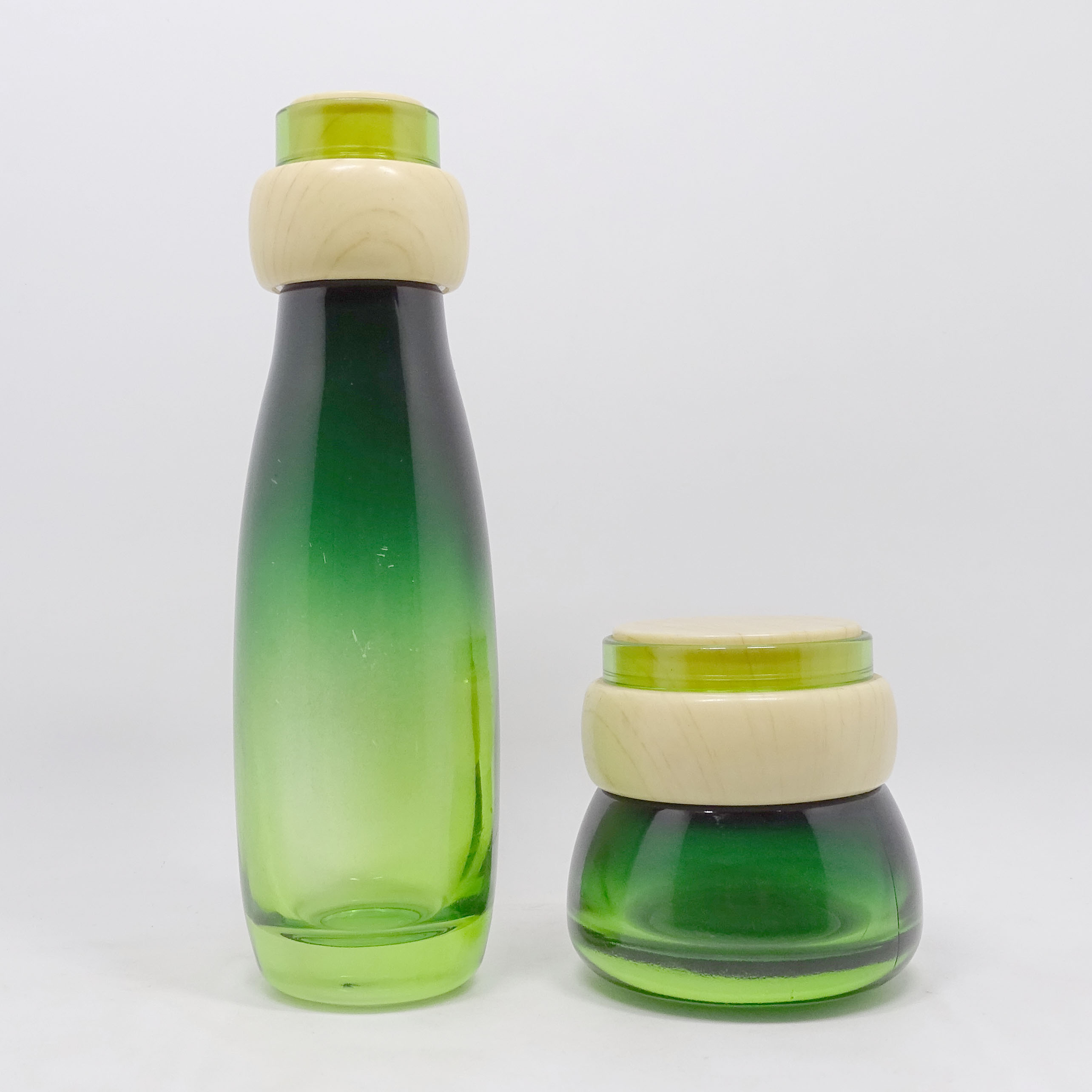 luxury cosmetic bottle set glass pump bottle glass jar for cosmetic package lotion bottle body care skin care products