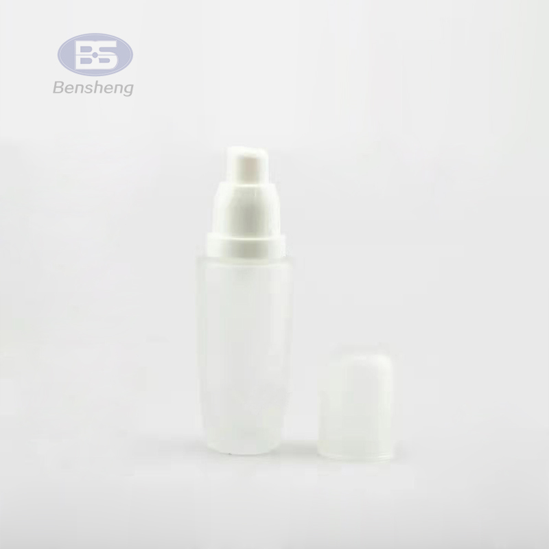 luxury cosmetic packaging white eco airless refillable skincare 50ml press pump jar glass bottles