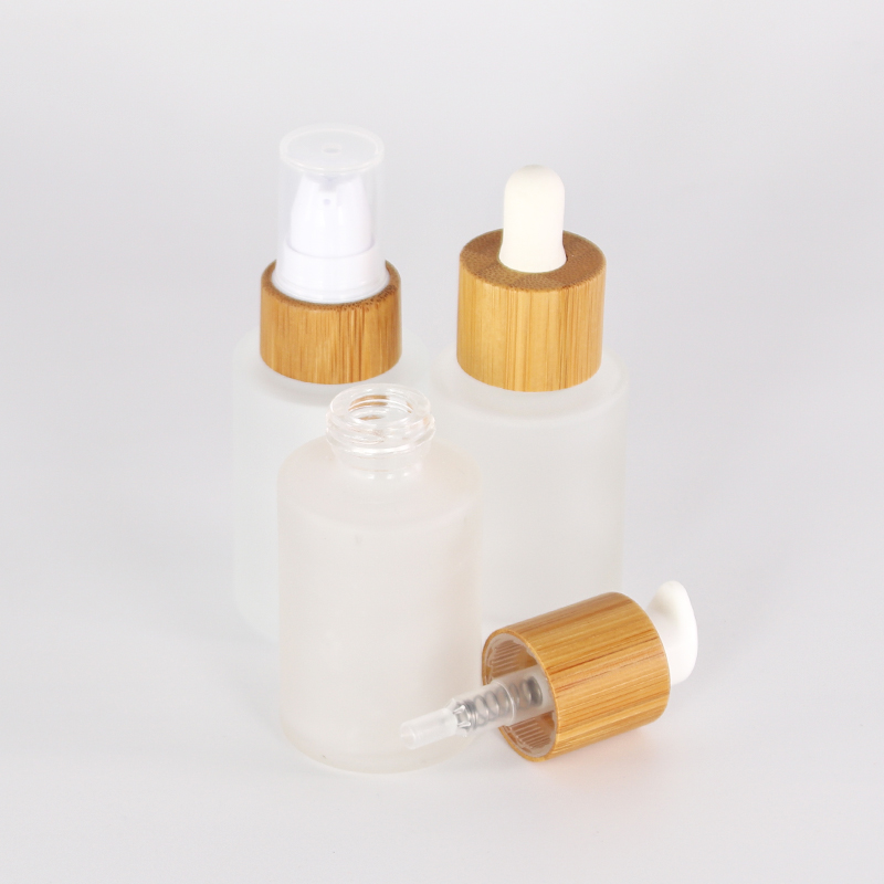 luxury face cream bottle Empty Cosmetic Bottles Frosted Glass Lotion Spray Bottle With Bamboo Collar
