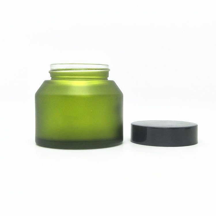 luxury thick round cosmetic glass jar with black flat screw lid 50g