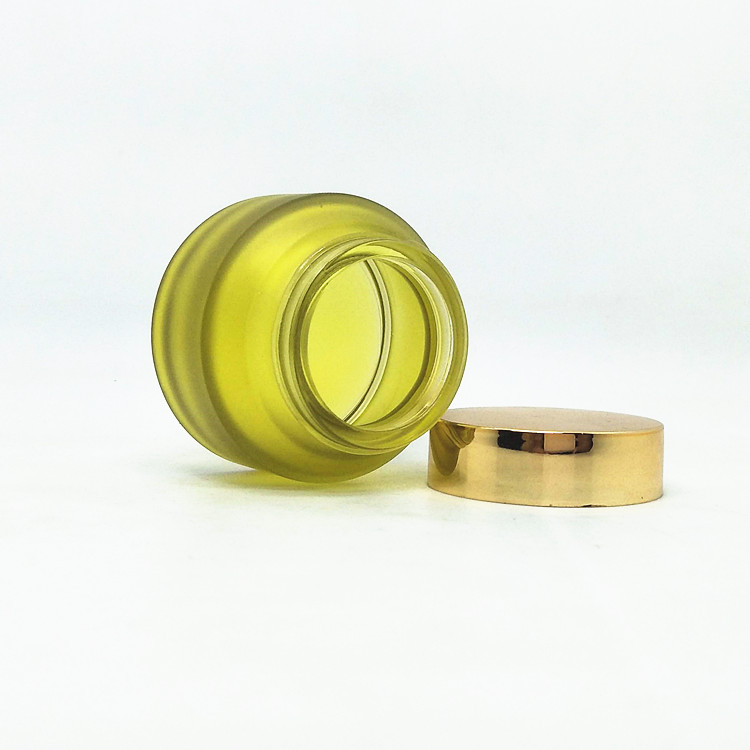 luxury thick round cosmetic glass jar with black flat screw lid 50g