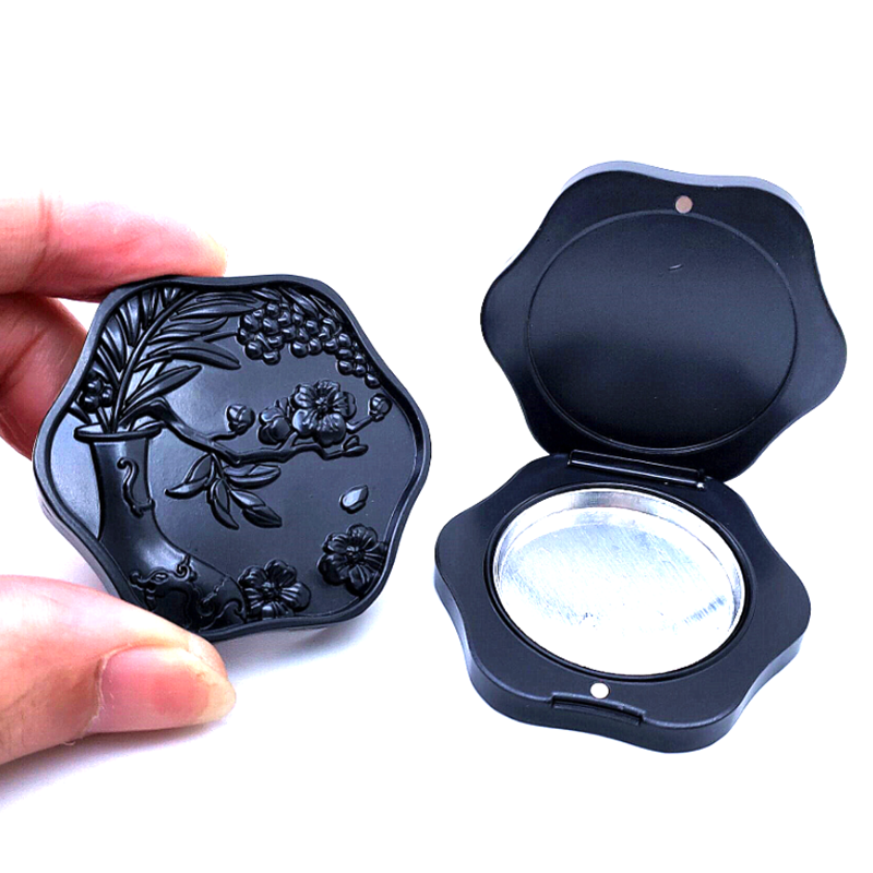 magnetic refill lip balm pot
