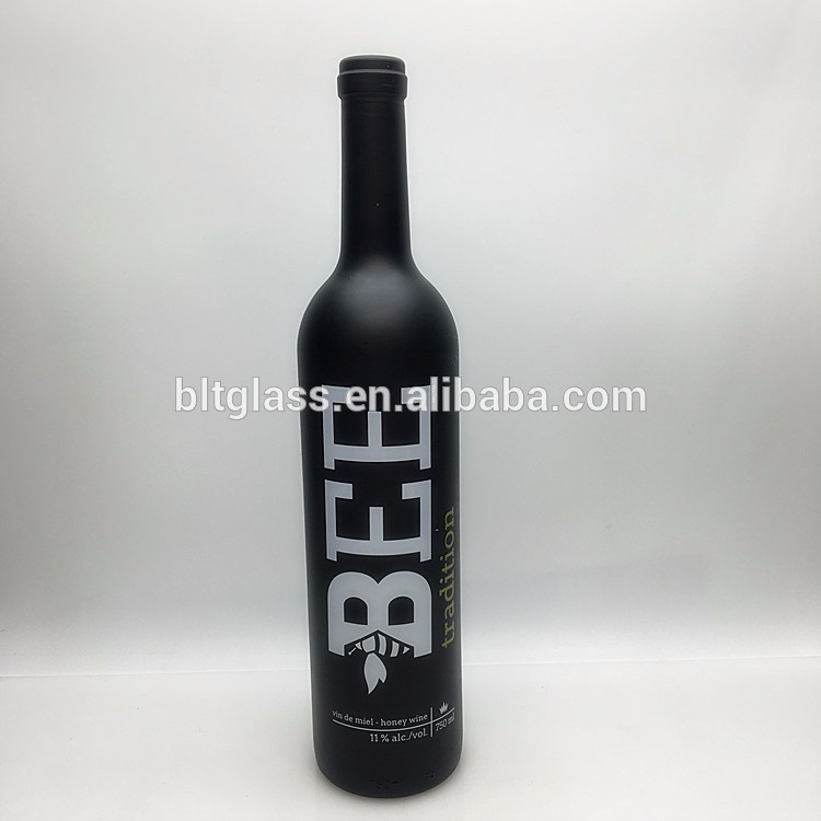 matte black and white frosted Glass Bottle 500ml 750ml with cork for Wine