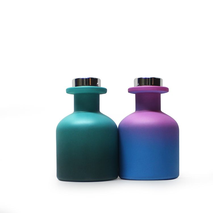 matte blue or pink colored scent glass reed diffuser empty bottle spray with silver/gold screw cap