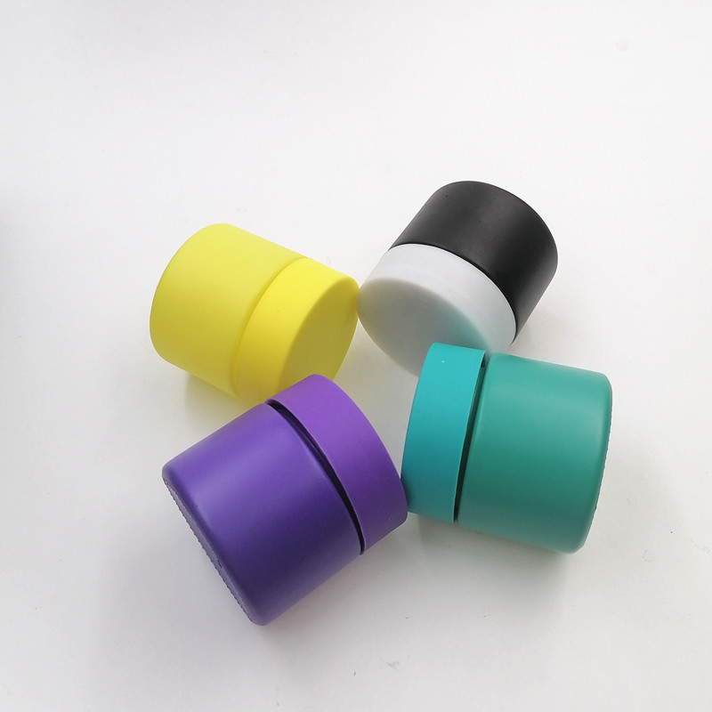 matte spray 3.5 gram flower packaging child protection glass jars childproof glass bottles with child resistant turn screw lids