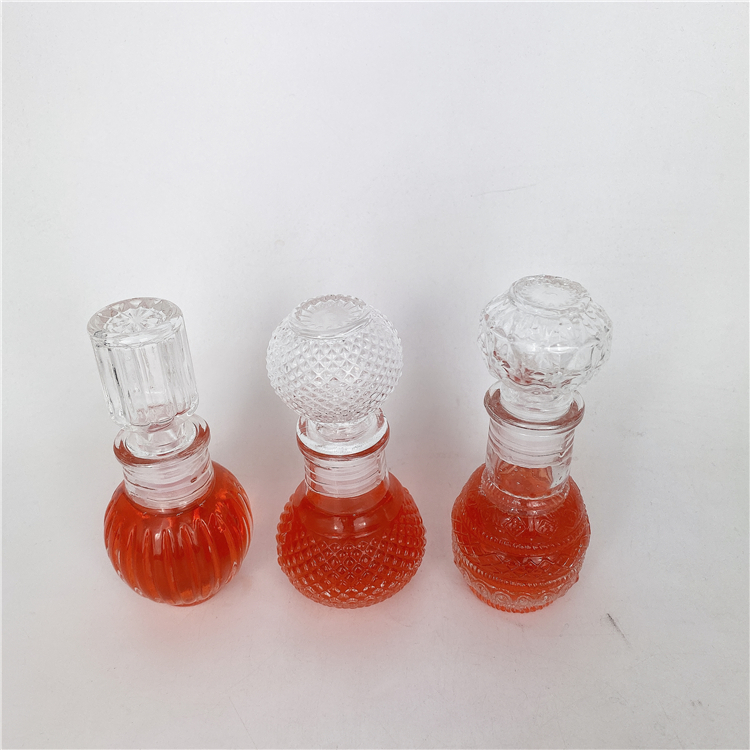 mini cute shape red wine diamond shape decanter with glass stopper 50ml