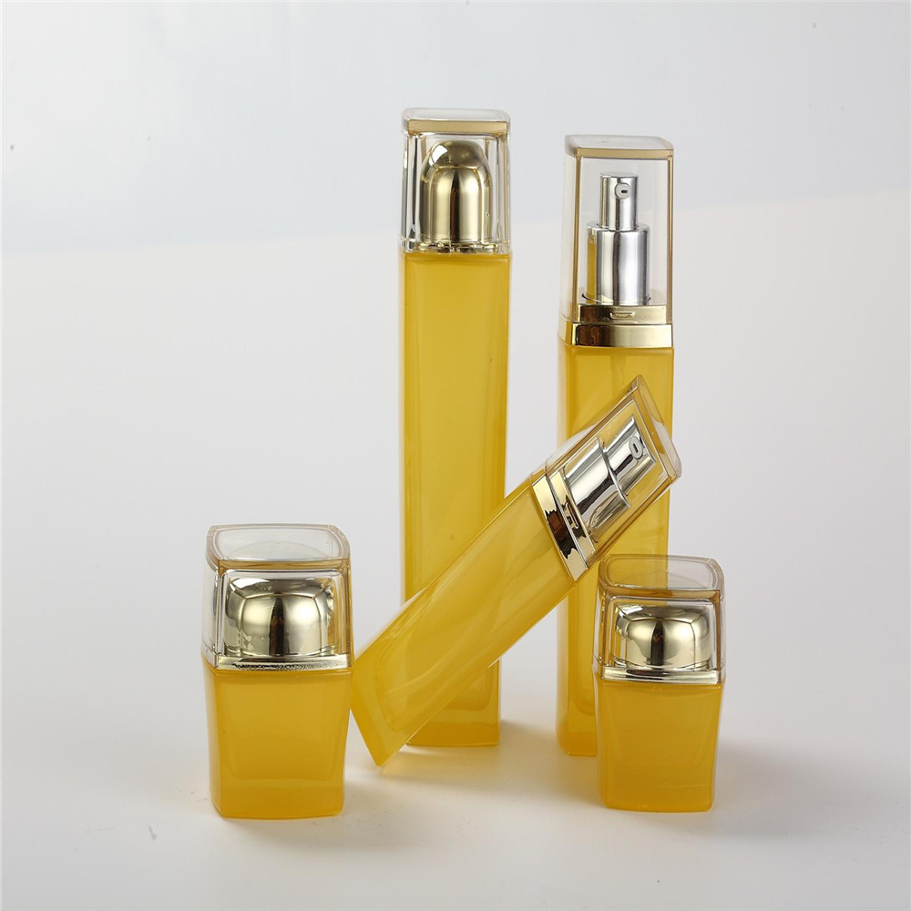 mytext Customized cosmetic glass bottle series/container packing set for skin care