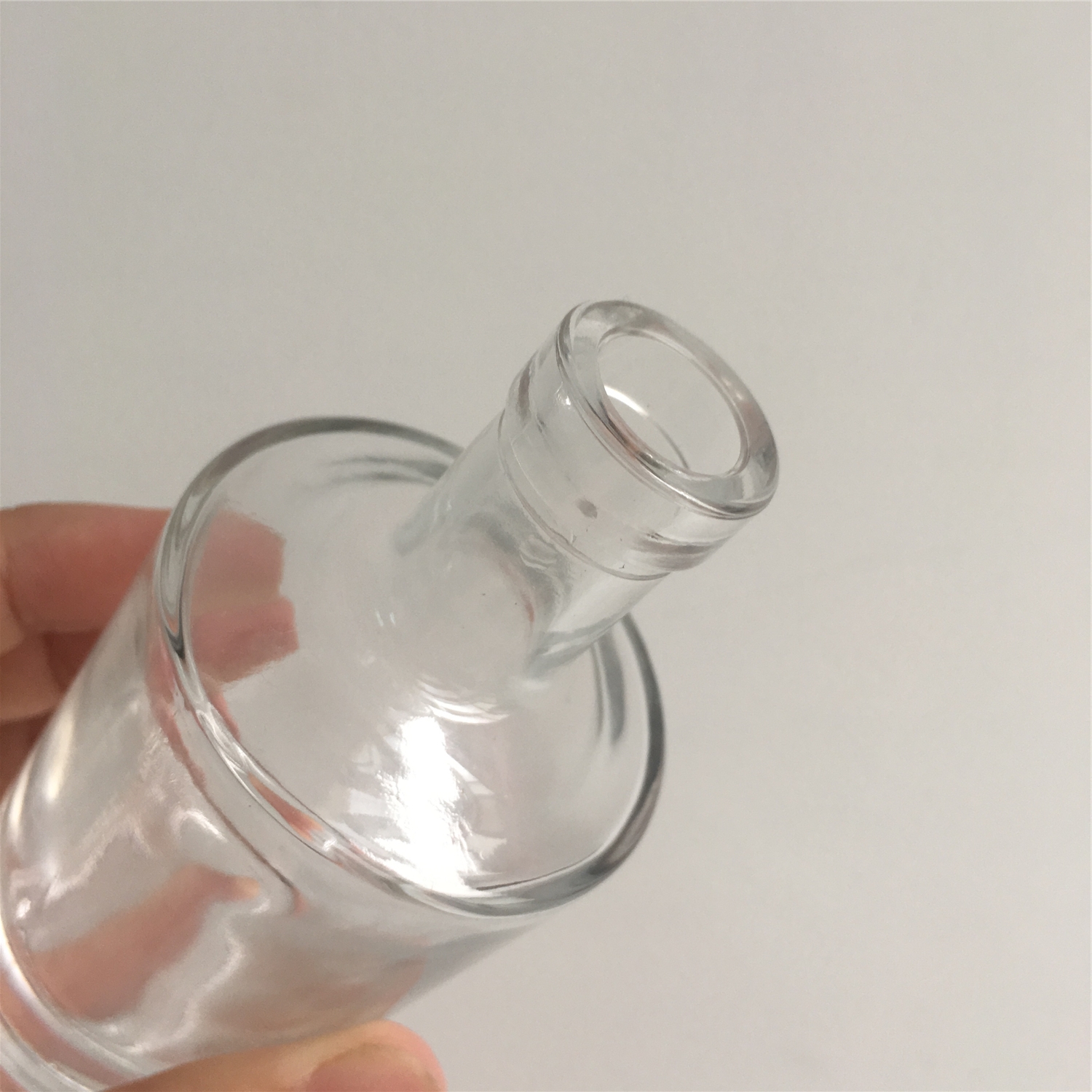 new arriving 4oz mini brandy wine bottle 100ml glass bottle with cork