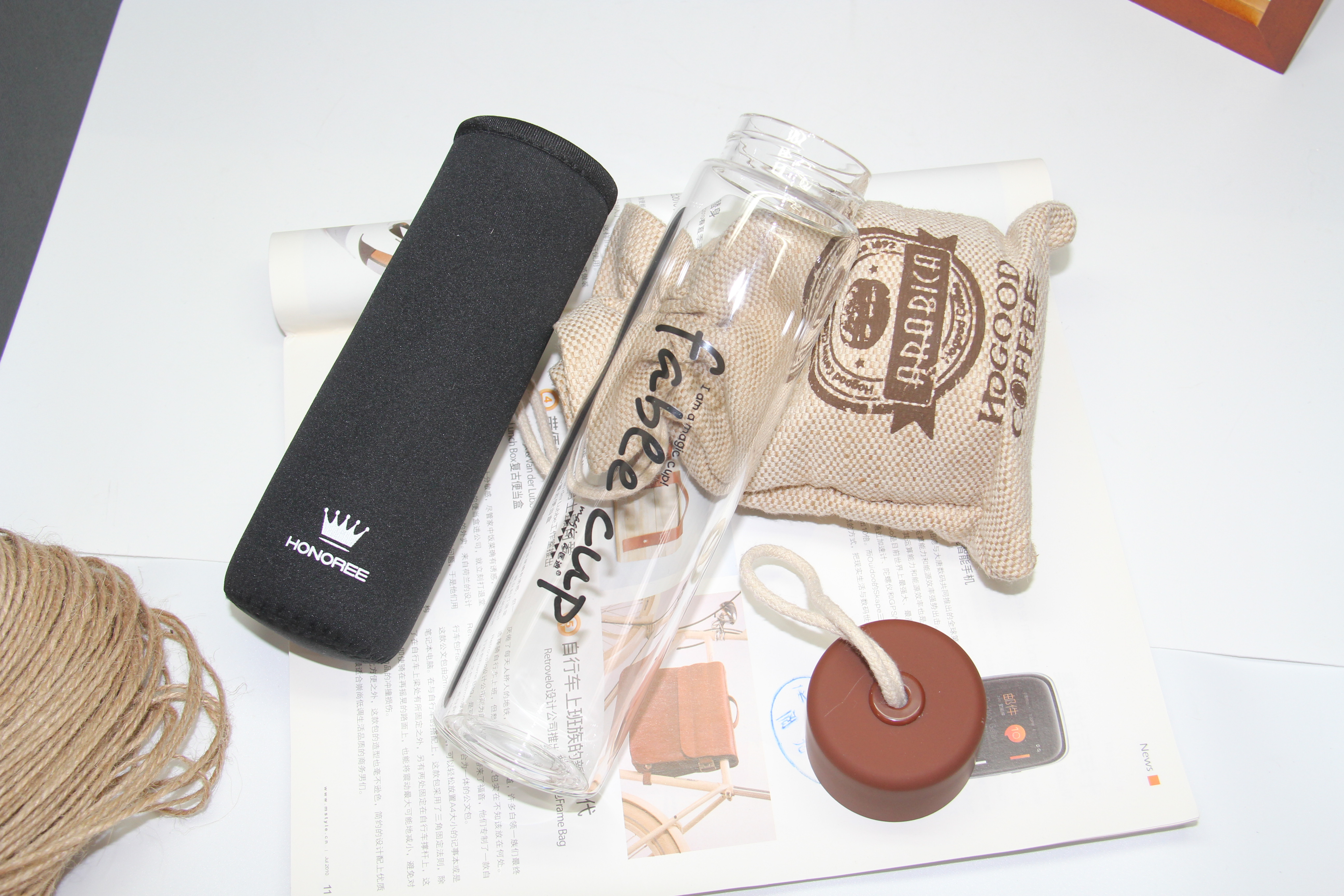 new design 500 ml custom print borosilicate personal glass water bottle with neoprene cover