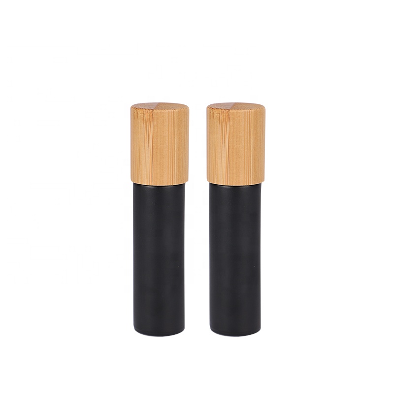 new design nature bamboo lid gemstone roller bottle refillable shiny / matt black glass oil roller bottles 10 ml