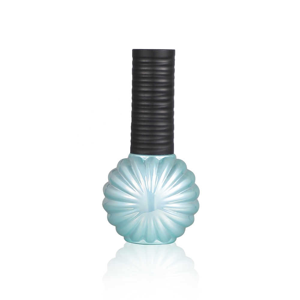new style 10ml 12ml 15ml custom design luxury rose gold Gradient gel nail lacquer glass bottle with varnish decorate