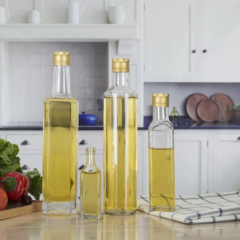 olive oil bottle The glass material is guaranteed