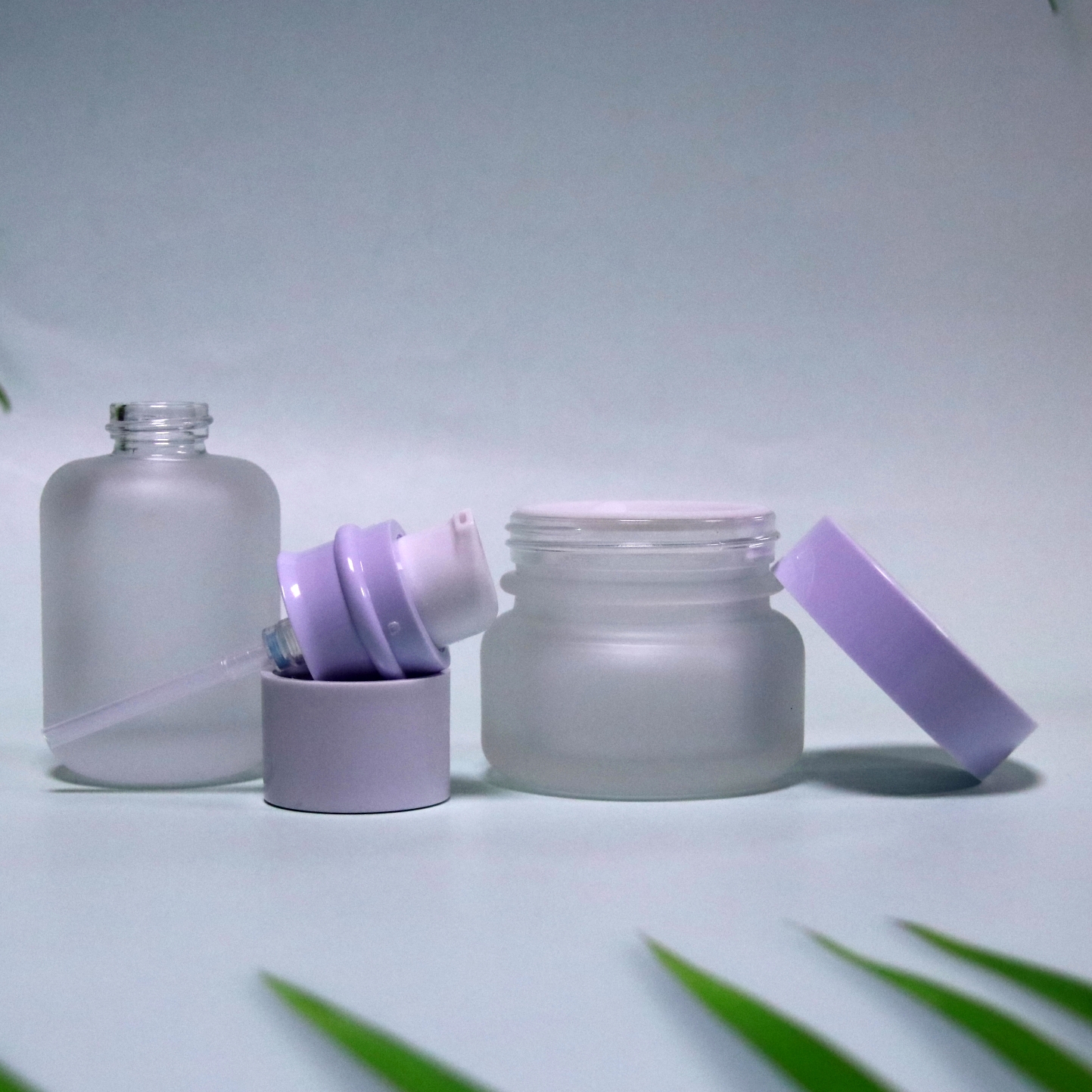 op Quality Cosmetic Packaging Round Set 15ml 30ml 50ml 100ml 120ml Acrylic Lotion Bottle