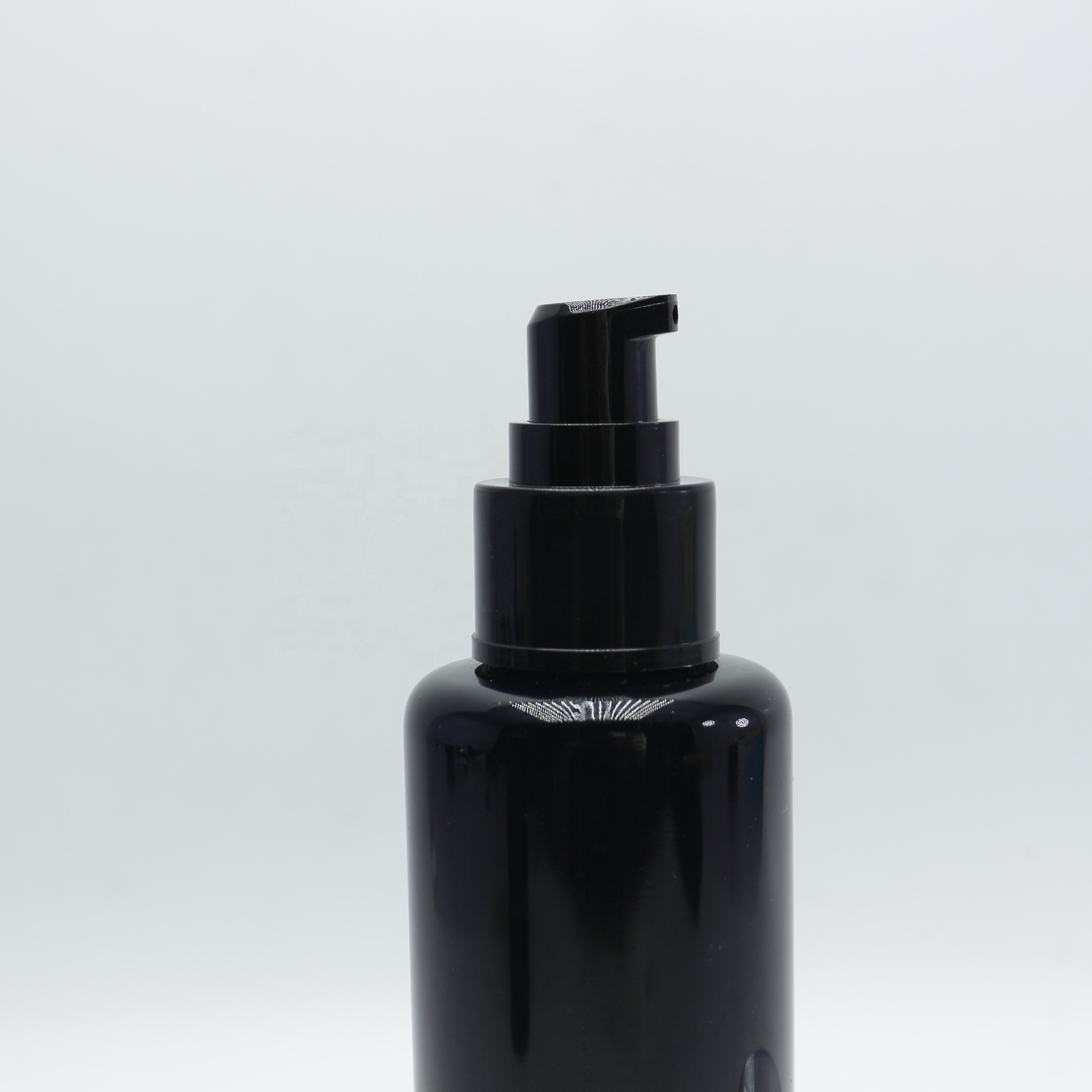 purple glass essential oil bottle with pump DV-29S