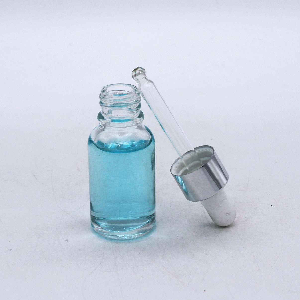 ready to ship refillable empty clear cosmetic essential oil glass dropper bottle 15ml