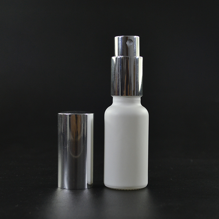 refillable 15ml 30ml 1oz 2oz 50ml 60ml matte black glass fine mist spray bottle with spray pump cap for hair spray