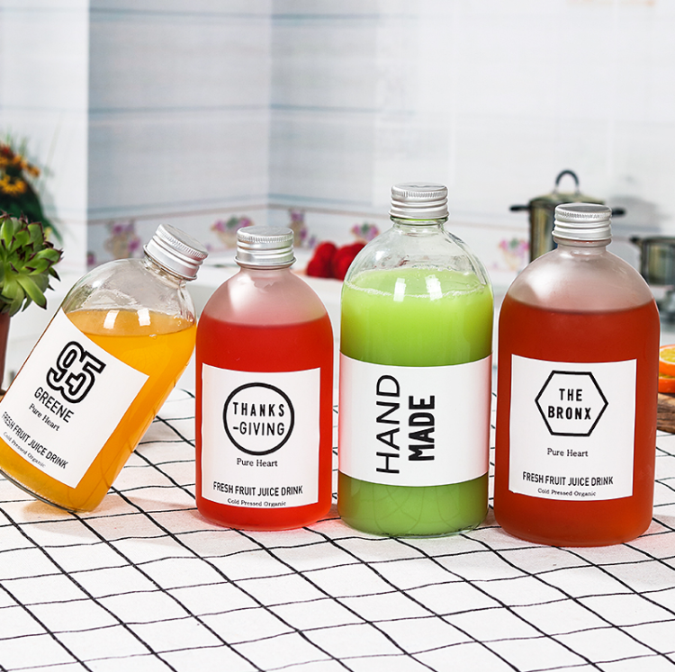 round Boston glass bottle for beverage clear water bottle with metal lid