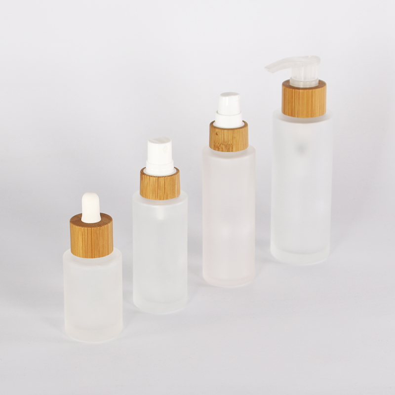 round pump wood lid cosmetic glass bottle matte Bottle With Bamboo Spray
