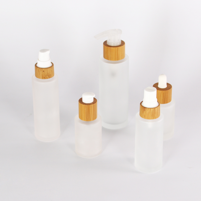 round pump wood lid cosmetic glass bottle matte Bottle With Bamboo Spray