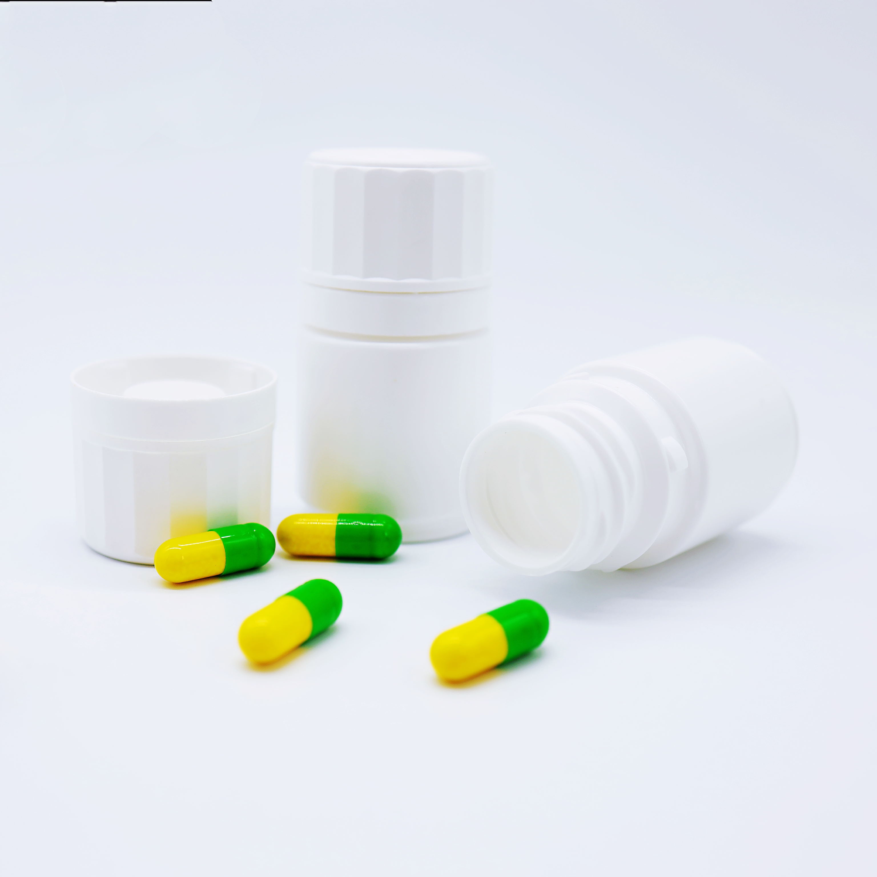 shandong pharma glass 20ml-35ml White HDPE Plastic Bottles with caps for Pill