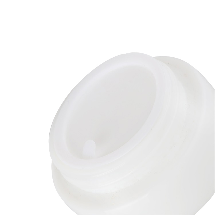 skin care cosmetic packaging 30g 50g white new design round glass jar with aluminum cap