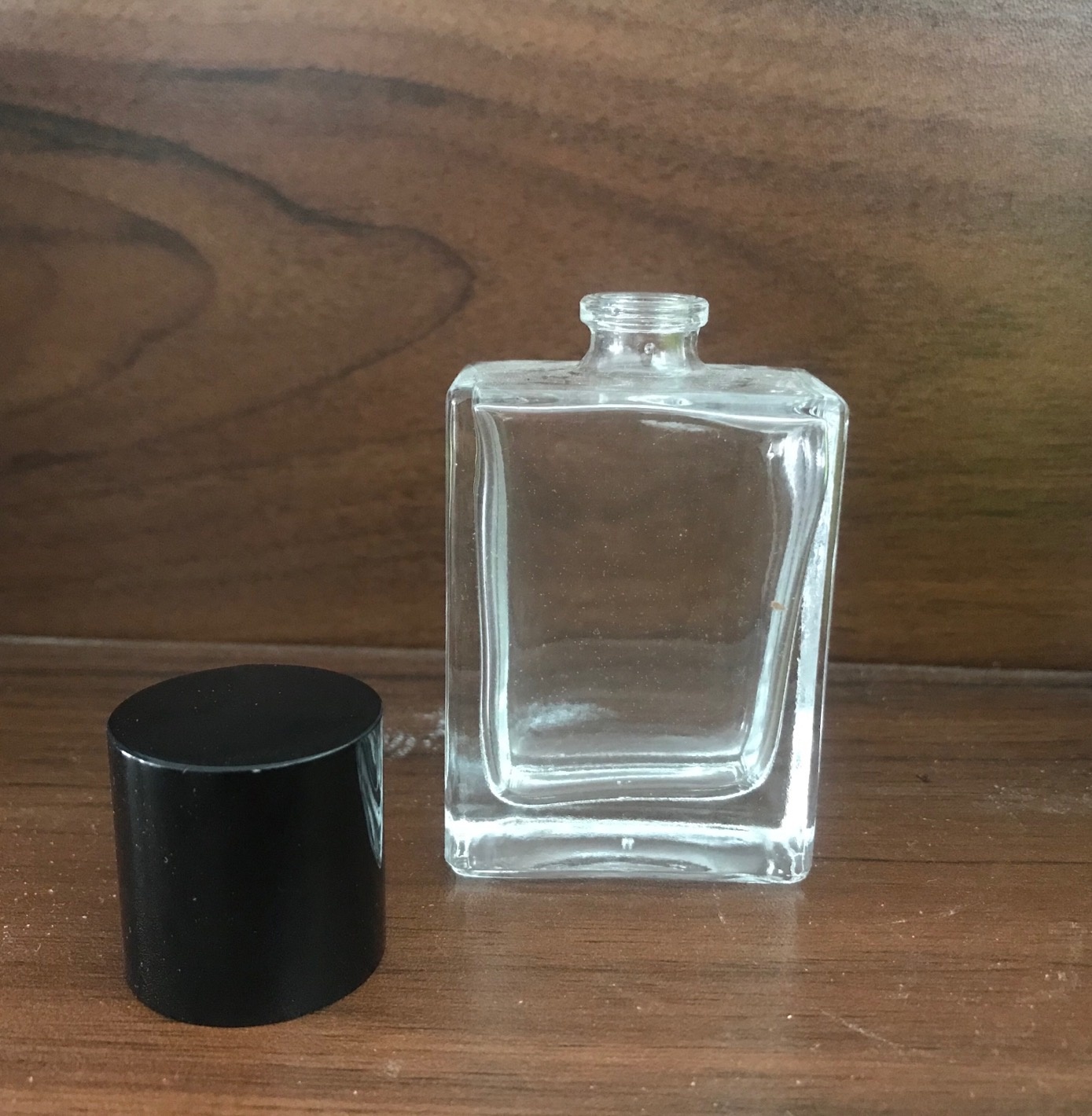 square 30ml perfume glass bottle with spray cap