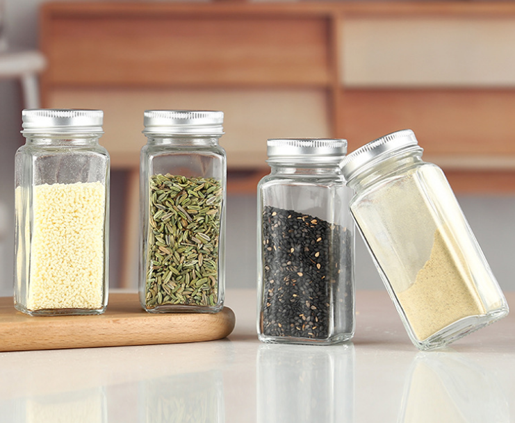 square jar 4oz 120ml shaker insert glass spice jar with silver metal top caps