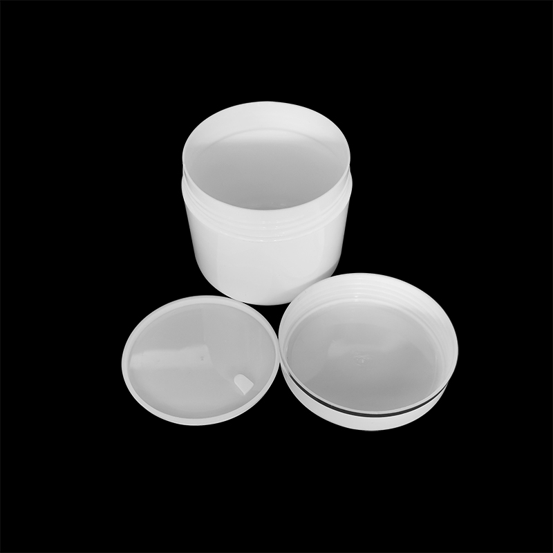 stock 150 pp White cream jar with silver edge or Skin cream packing Cosmetic packaging