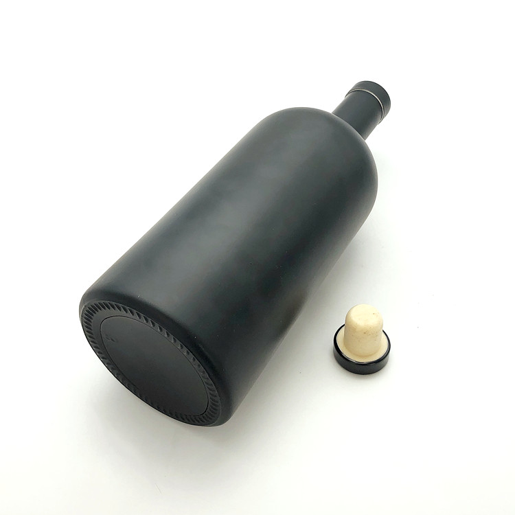top grade 750ml round matte black glass bottle for red wine with polymer lid